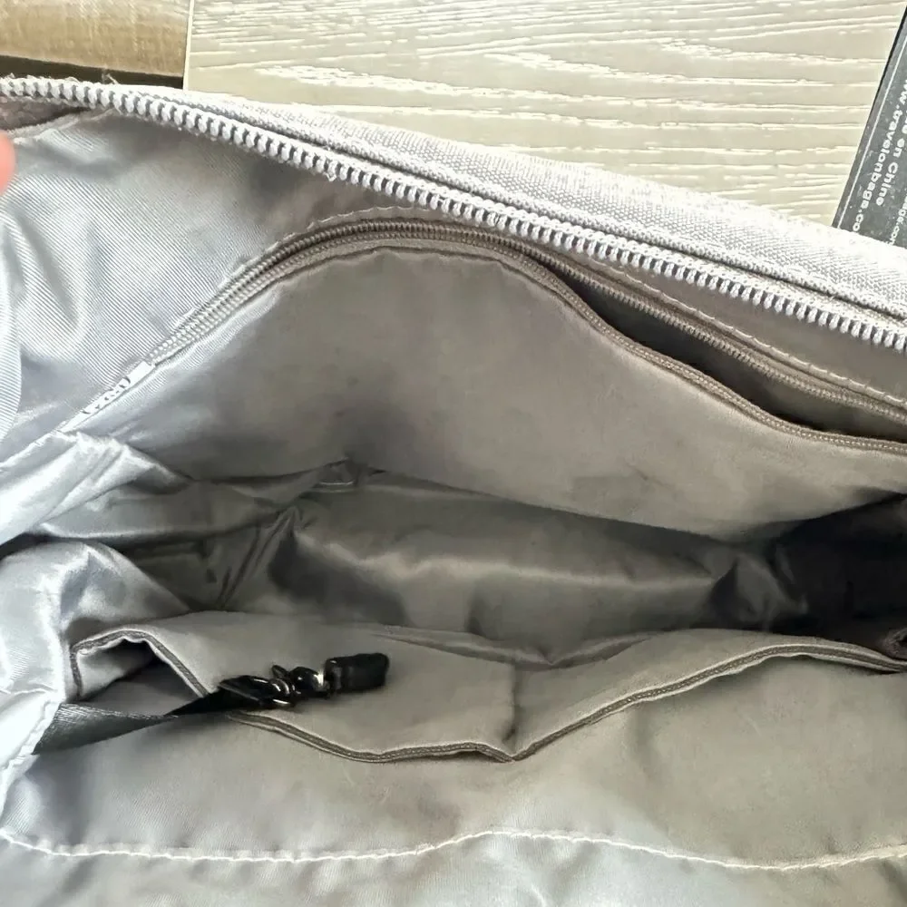 Travelon Anti-theft Classic Gray Crossbody Travel Everyday Bag Multi Pockets
